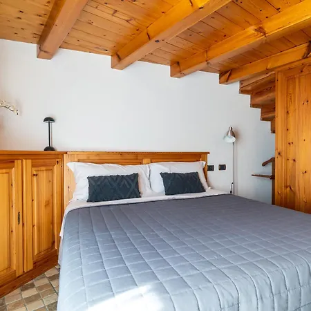 Alp House - A 10' Da Aosta Con Giardino Privato