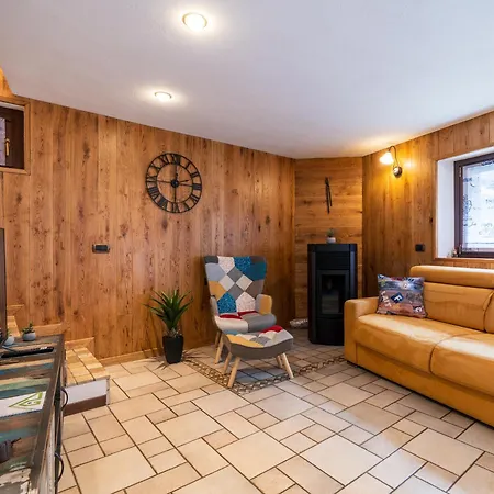 Alp House - A 10' Da Aosta Con Giardino Privato *