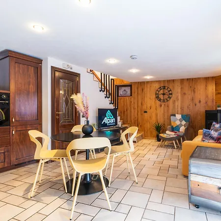 Alp House - A 10' Da Aosta Con Giardino Privato * Roisan