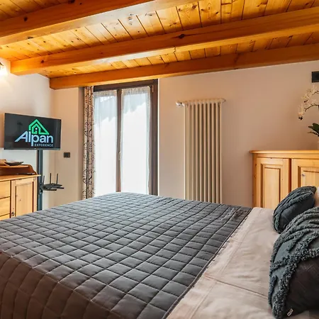 別荘 Alp House - A 10' Da Aosta Con Giardino Privato *