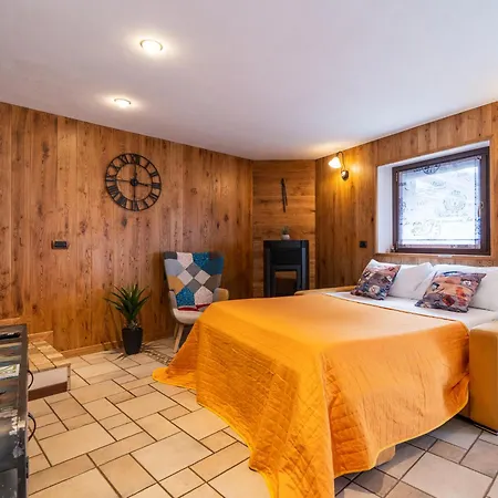 Alp House - A 10' Da Aosta Con Giardino Privato Roisan