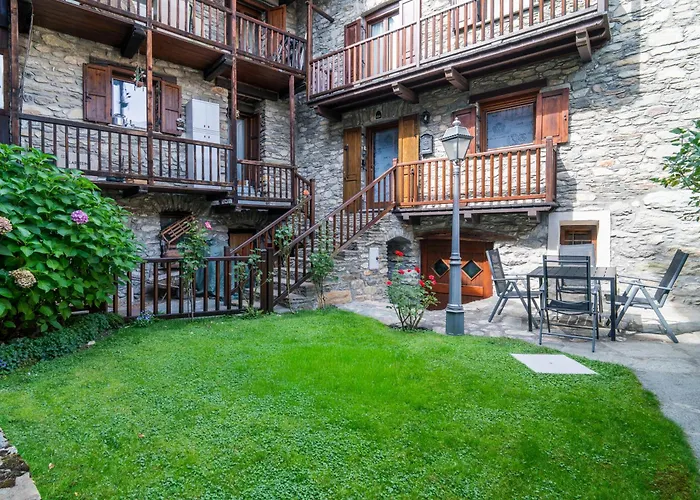Holiday home Alp House - A 10' Da Aosta Con Giardino Privato *
